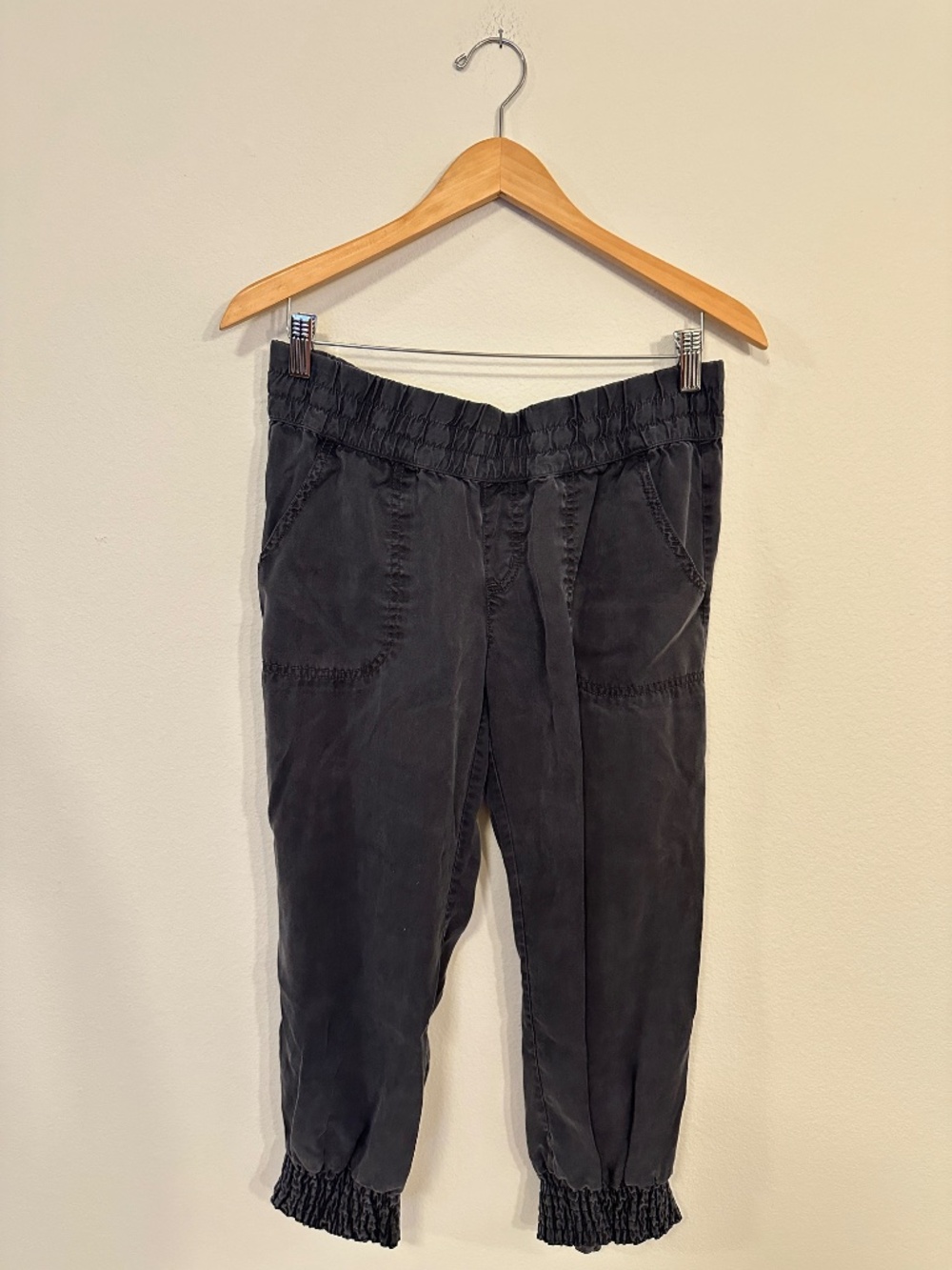 Athleta Slate Blue Gray 100% Lyocell Zip Ankle Jogger Pants Women's Size 10